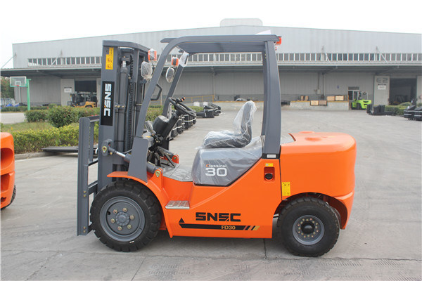Snsc Chariot Elevateur Diesel Motor 3t Forklift