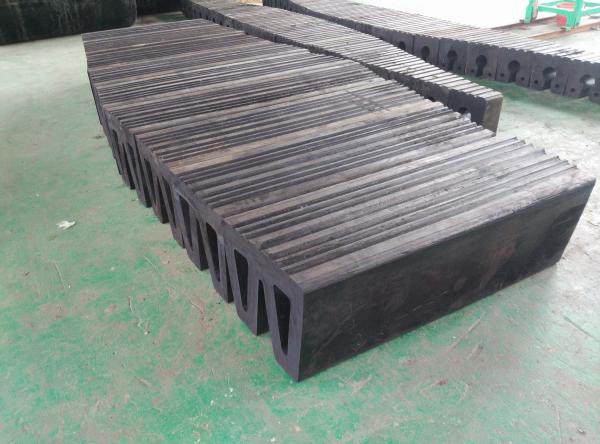 Buy cheap Marine Rubber W Type Boat Fenders For Tugboats Fender Application from wholesalers