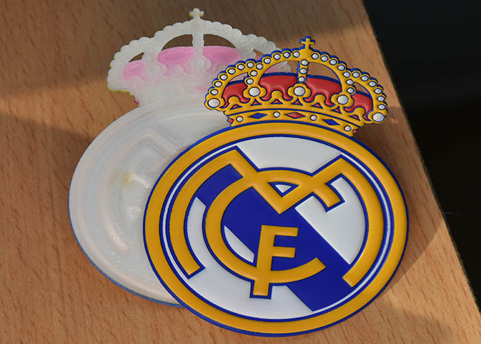 Custom Degradable TPU Embossed Logo Heat Transfer Labels For Garments