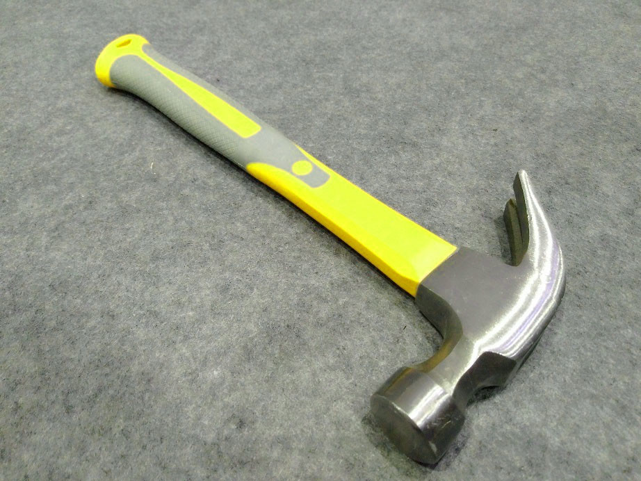 American Type claw hammer(XL0009-6), polishing surface and double colors rubber handle, durable, good price hand tools