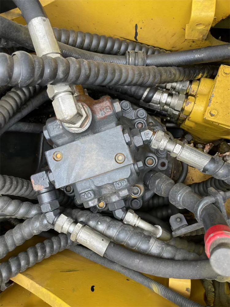 6500 KG Operating Weight Komatsu PC70-8 Excavator Japan Original 7 Ton for Good Health