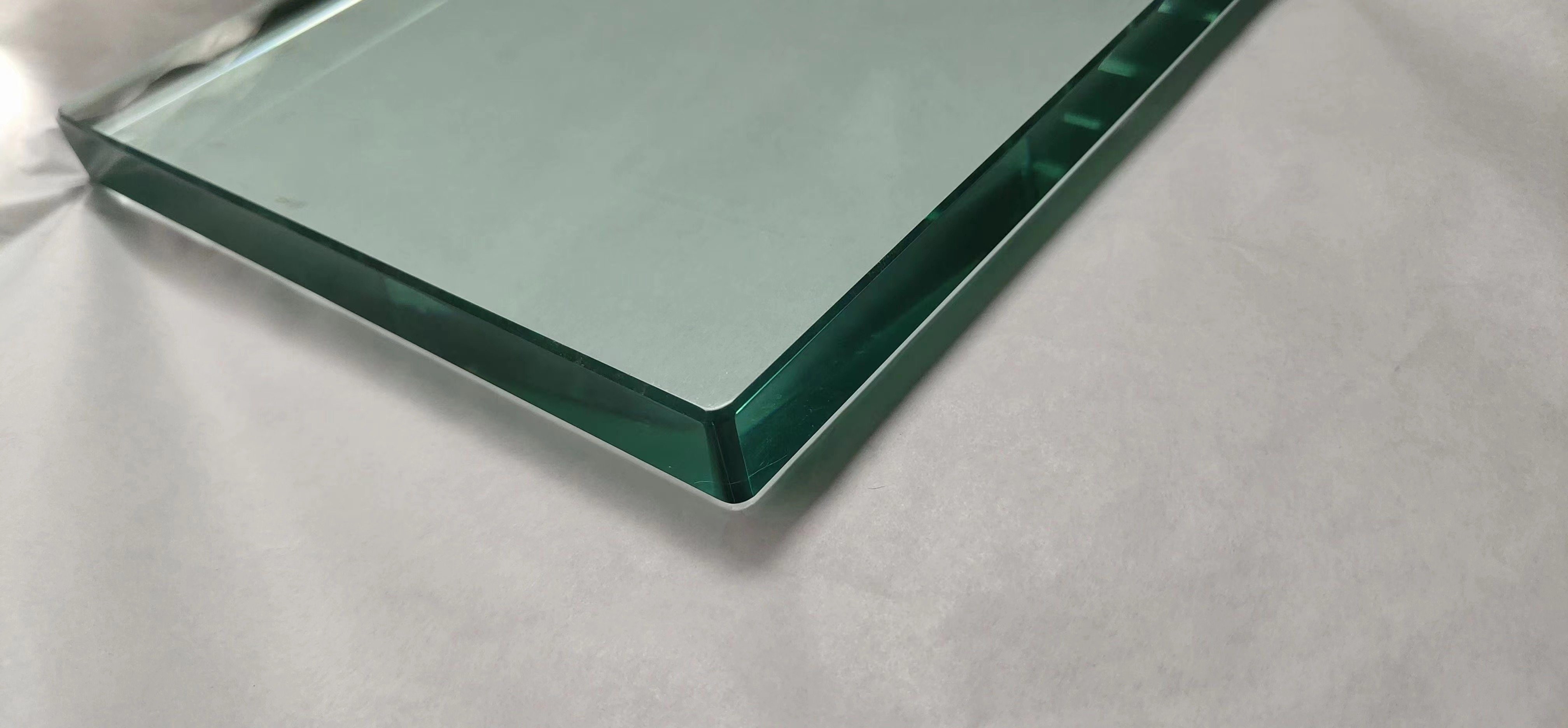 Best Selling Clear Colorful Laminated Glass Tempered Glass Factory