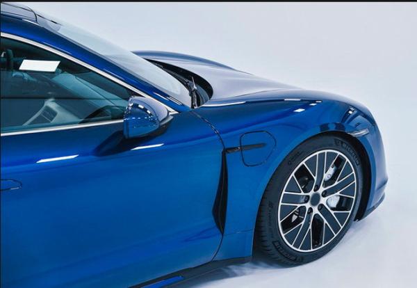 Buy cheap Slideable Blue Chrome Car Wrap Film Keep Paint Away From Scratches And Wear from wholesalers