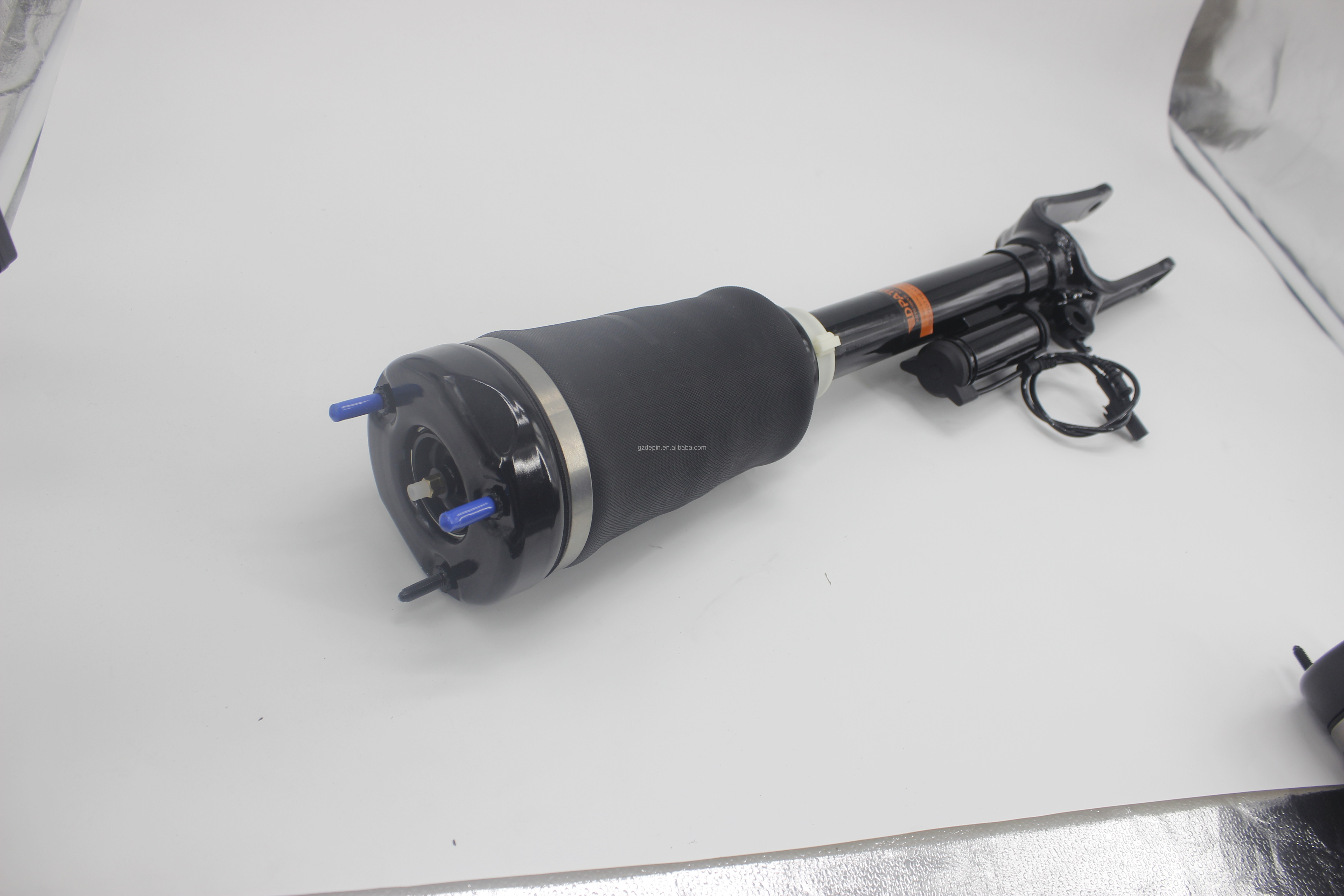 1643204313 Front Air Suspension Shock Absorber for Mercedes W164 X164 Babos Standards