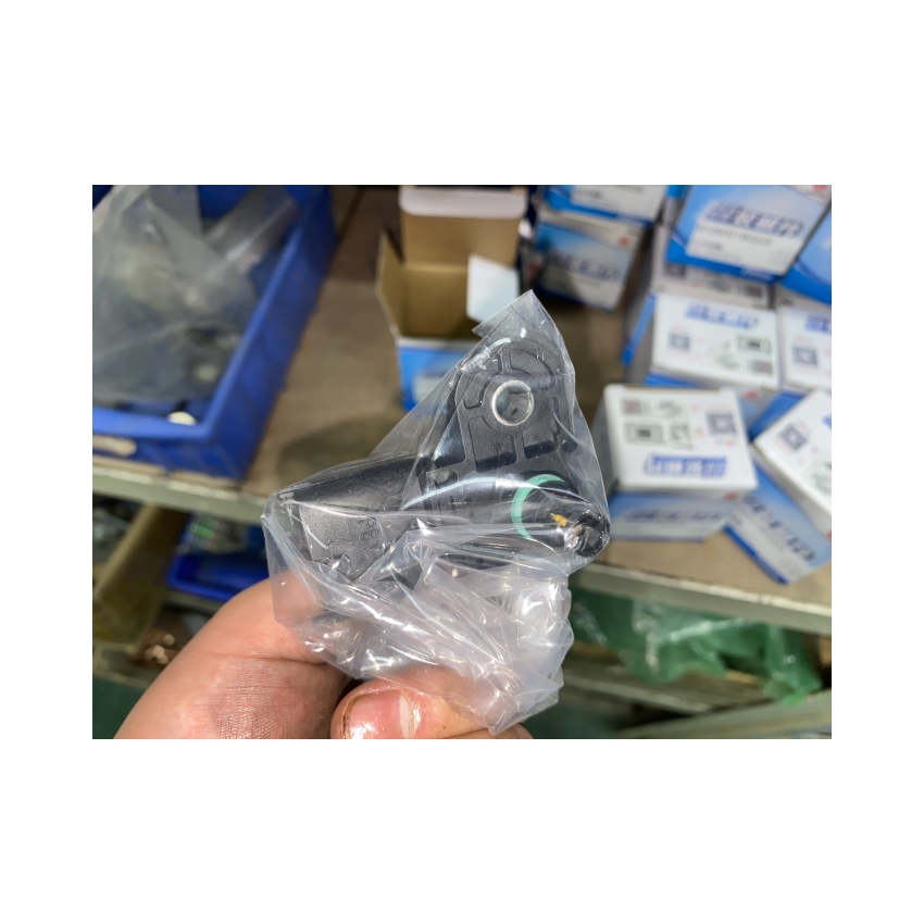 Original Product Pressure Sensor 0 281 002 576 for Heavy Duty Truck by Shacman