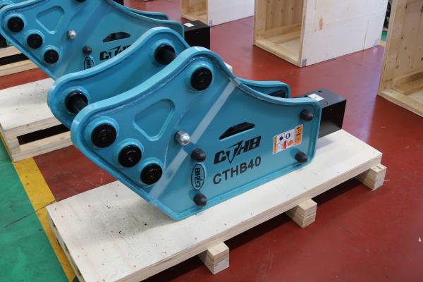 Chisel Diameter 68mm Banana Type Rock Breaker Yakai CTHB40 Hydraulic Breaker