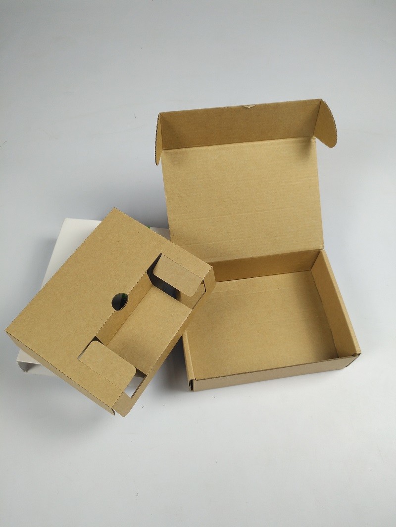 Custom Design Rigid Electronic USB Hub Packaging Box With Paper Tray Insert