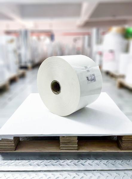 Quality Oil Glue BOPP Roll Label , Label Adhesive Paper 50u Face Thickness for sale