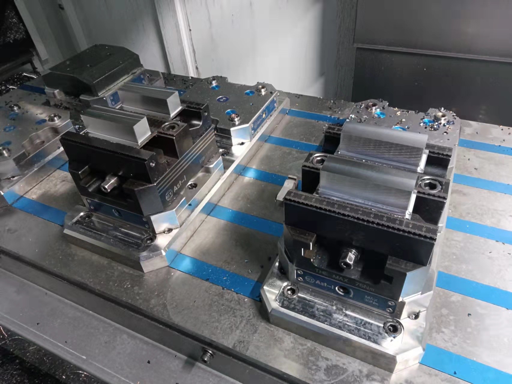 Flexible 4th Axis Fixture / Axis Vise For Cnc Milling Machine 75150D