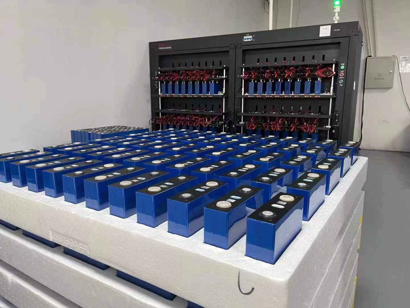 12V 200AH Solar Energy Lithium Battery Replace Gel Lithium Ion Batteries