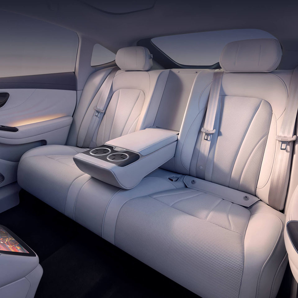 Feifan F7 Electric Car Luxury Hatchback Sedan 666KM Range