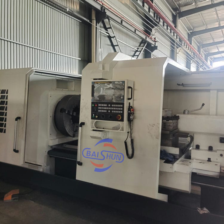 Buy cheap CNC Pipe Threading Lathe Machine QK1332 800mm Swing 320mm Threading product