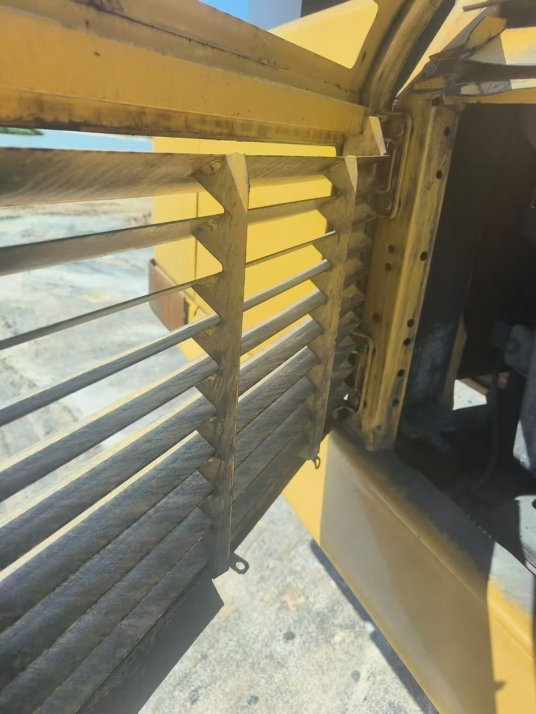 Well Maintained Komatsu 520 Available For Whoever Wants A Serious Excavator