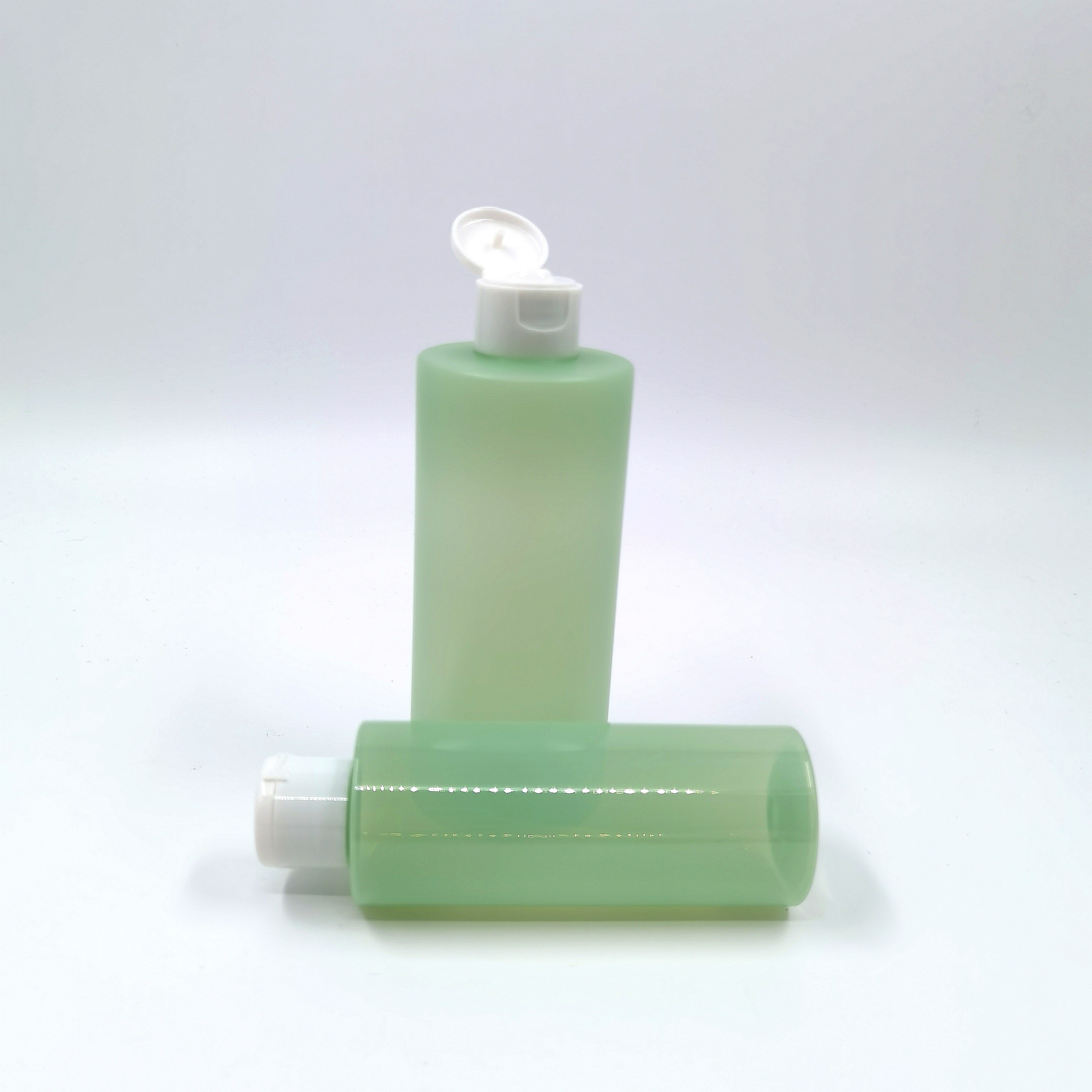 Cylinder 4.05OZ Toner Empty Cosmetic Bottles Green Color