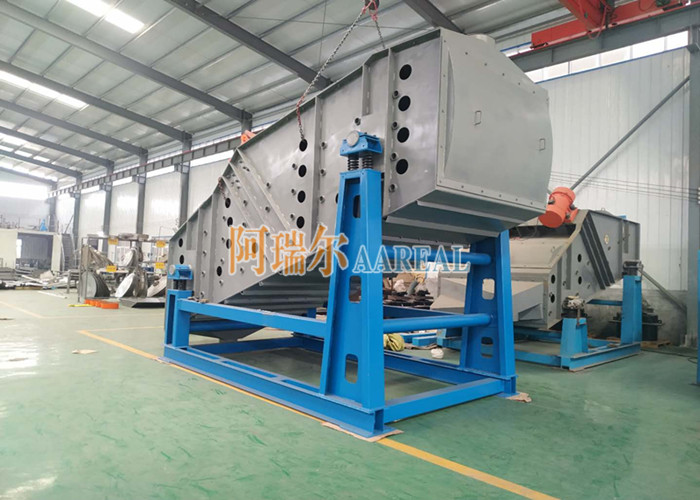 Buy cheap Linear 180*500cm Rectangular Vibrating Screen For Silica Sand from wholesalers
