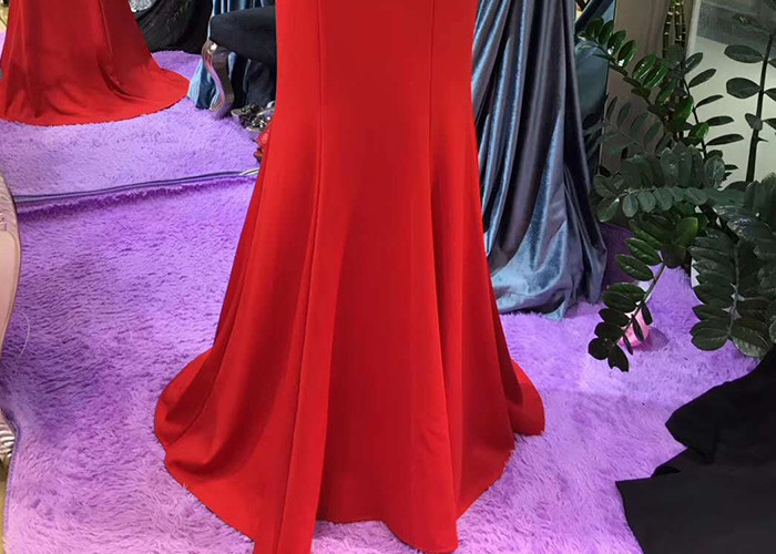 Gold Mermaid Style Red Dress Hanging Neck Luxury Heavy Beading Hollow Back