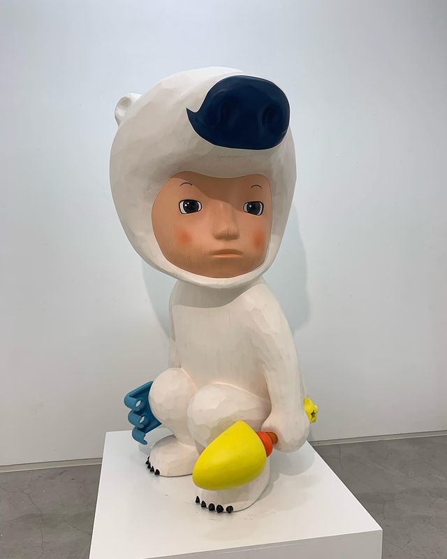 Varnished Cute Wooden Art Statue Doll With Birch Hardwood Birch Material