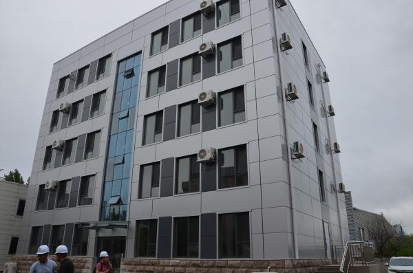 Buy cheap Customized Pre Engineered Multi Storey Steel Structure Building Prefabricated Construction from wholesalers
