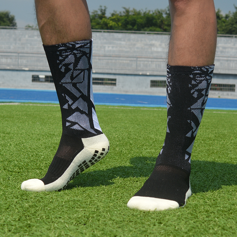 Breathable and Anti-Slip Football Socks Perfect for Outdoor Activities in Spring 2021