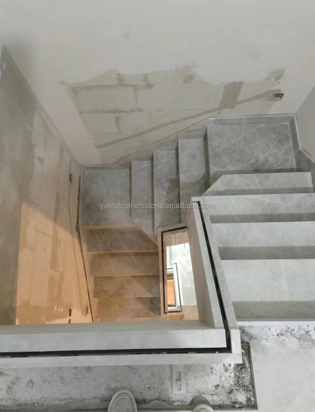 Natural Stone Stairs in Modern European Style with Cut-to-Size Big Slab Polished Tiles