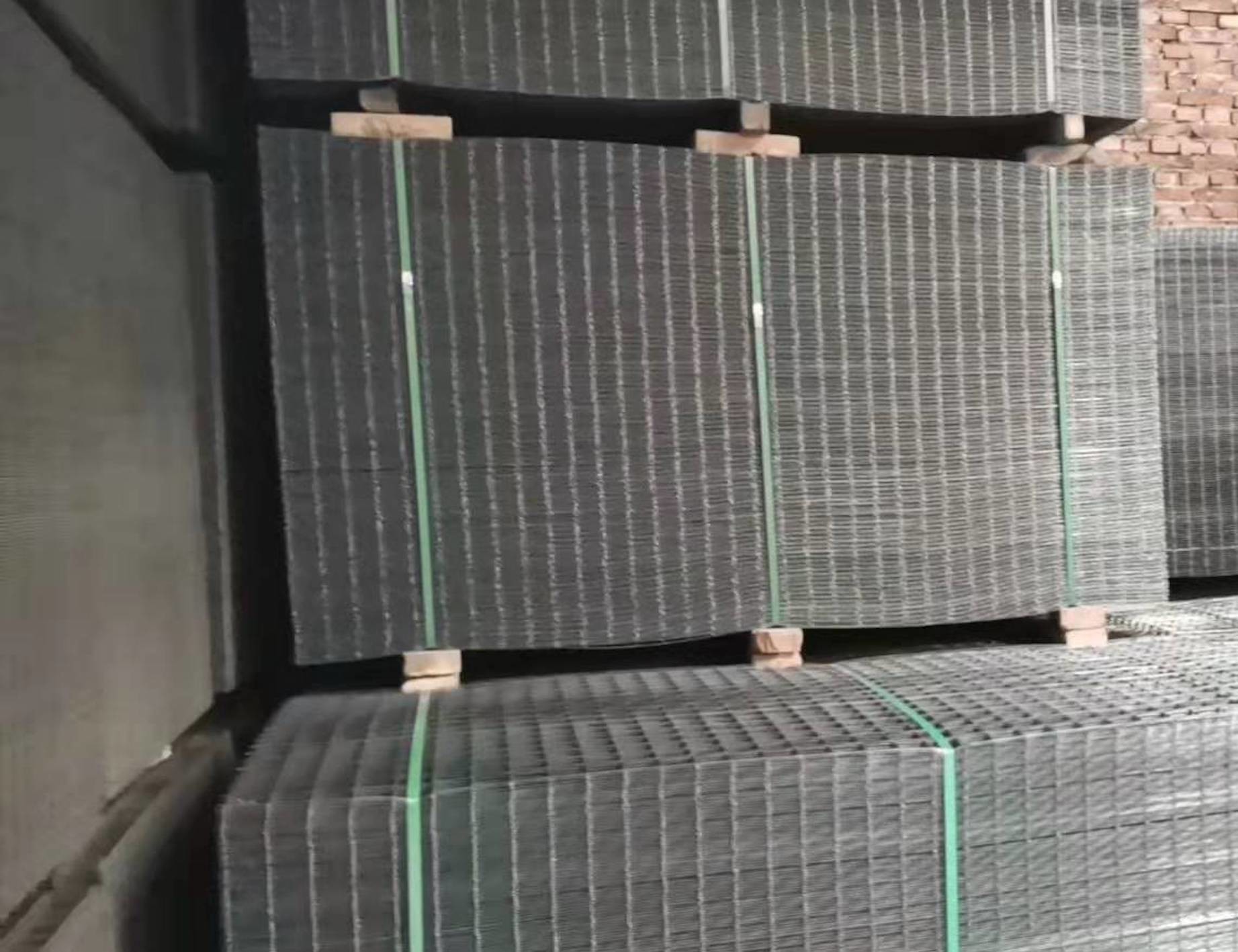 Dipping Plastic Low Carbon Steel Wire 0.15mm 6.0mm Plastic Coated Welded Wire Mesh