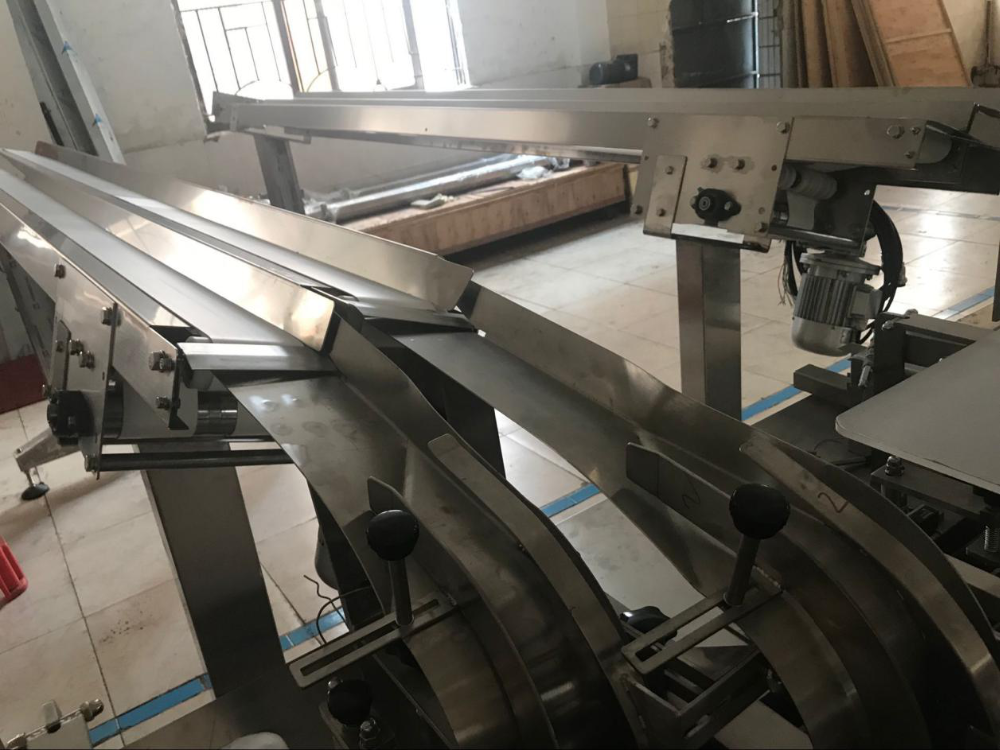 Automatic 8mm Thickness Sandwich Biscuit Making Machine PLC Controlled