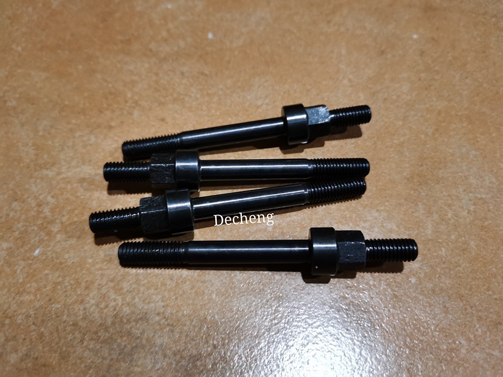 65.90201-0081 Isuzu Excavator Engine Parts DB58 6BD1 6BG1 Valve Chamber Cover Screw