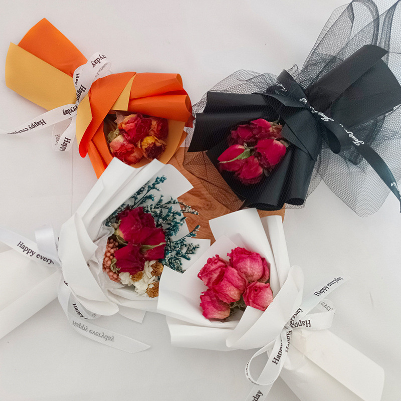INS Style Creative Mini Bouquet Natural Red Roses Dried Flowers Wedding Festival Gift 520 Love People's Day souvenir