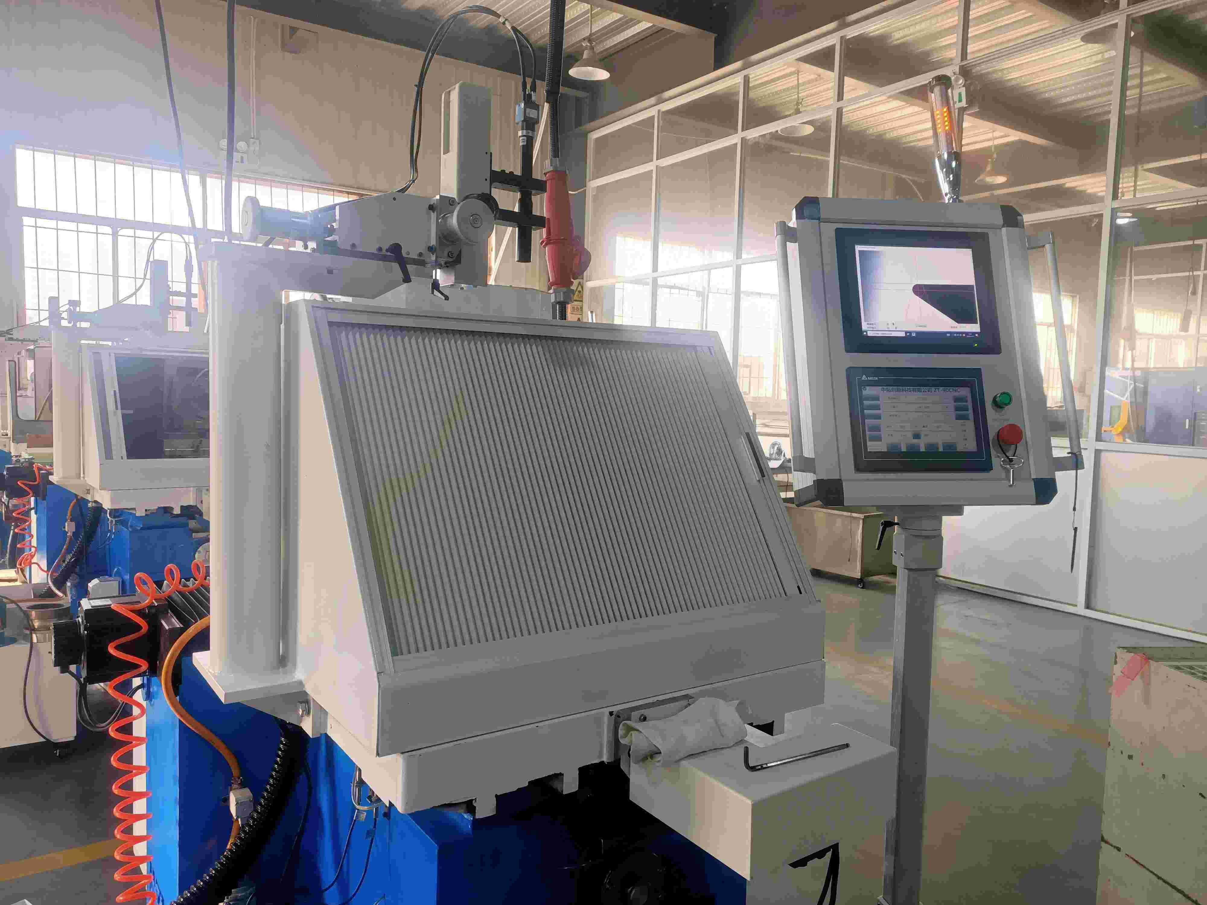 PCD / PCBN Tools' Grinder Cutting Tools Grinder Fully Automatic