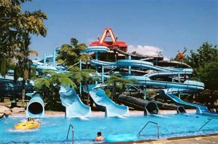Buy cheap Customized Giant Spiral Water Slide for Kids and Adults Spray Park Equipment from wholesalers