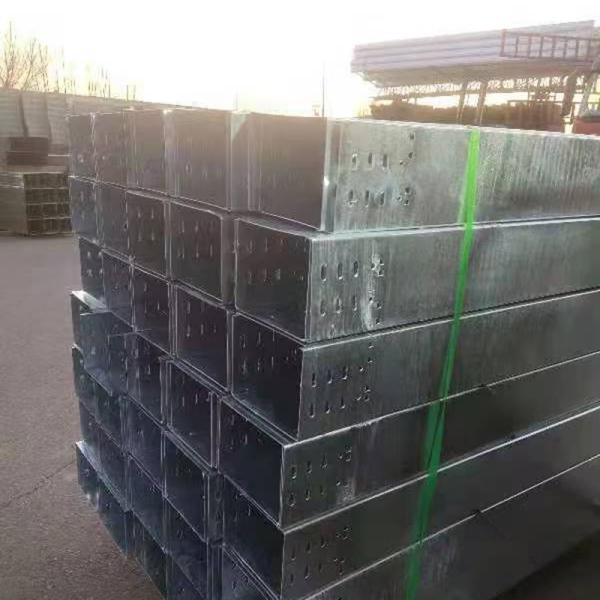 Buy cheap 1.0mm-2.5mm Thickness Zinc Dip Treated Cable Support Tray With Hot Dip Zinc Plating Benefit from wholesalers