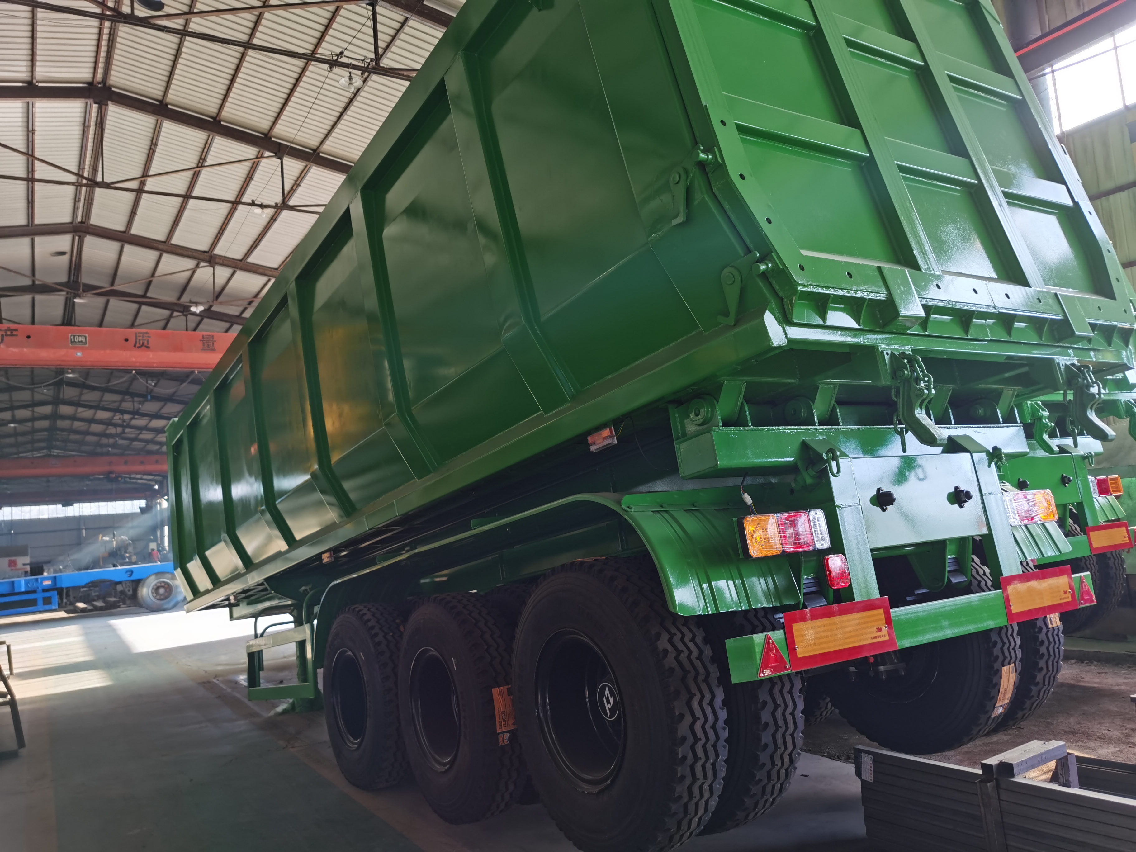U Shape Rear Tipper Trailer to Kenya with 11.00r20/12r22.5 Tire Size and Fuwa Axle