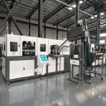 White 49kw Automatic Pet Blowing Machine 9000BPH Pet Bottling Line