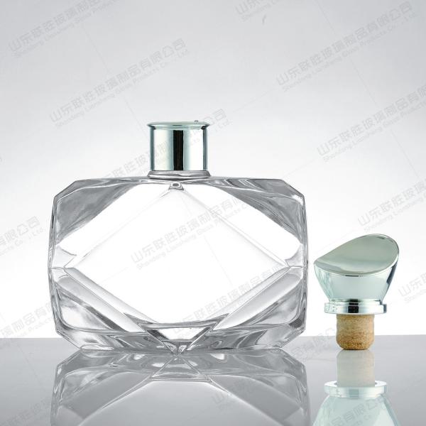 375ml 500ml Vodka Clear Glass Bottle 250ml tequila bottle for Wine Body Material