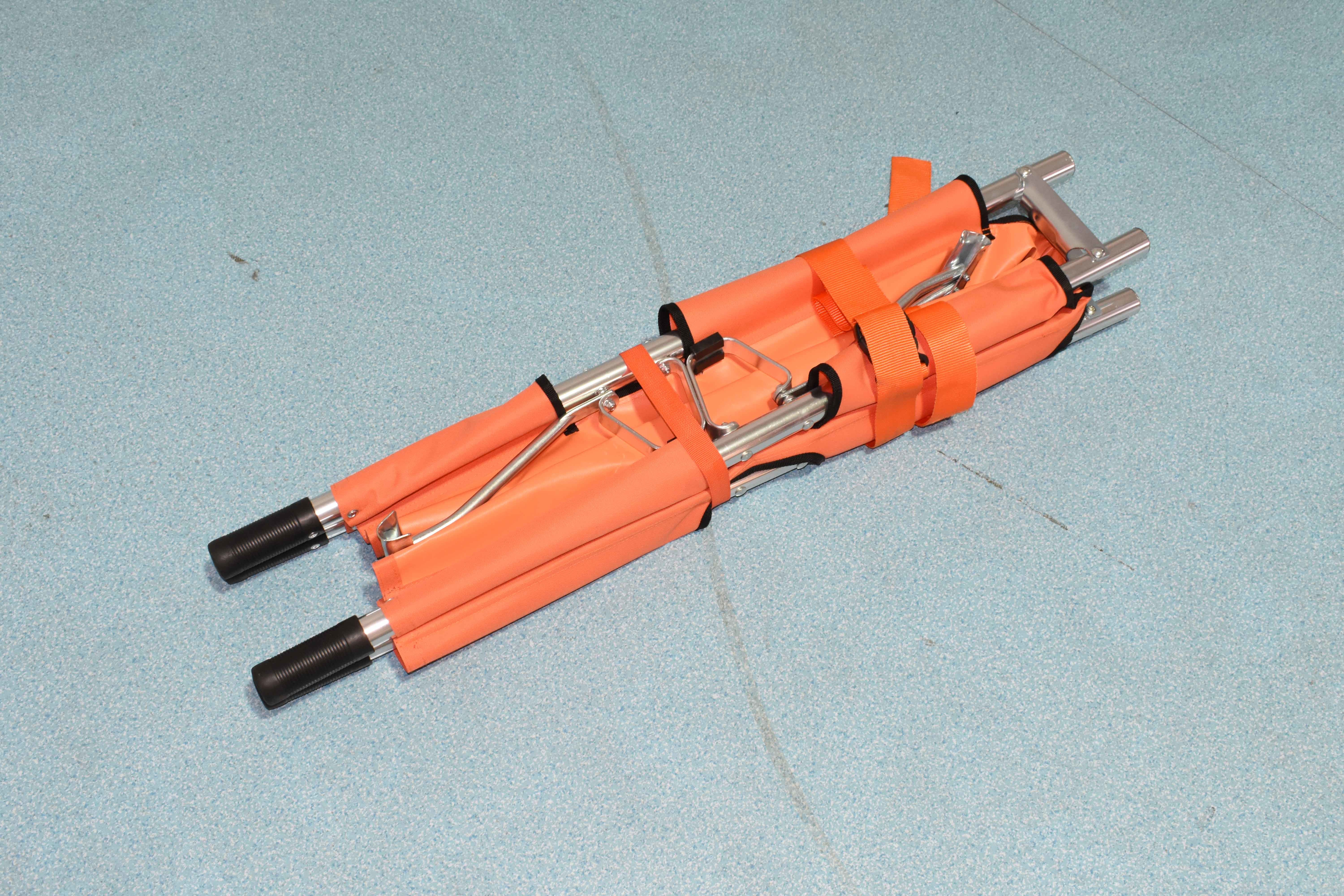 W550MM Wheeled Folding Medical Stretcher