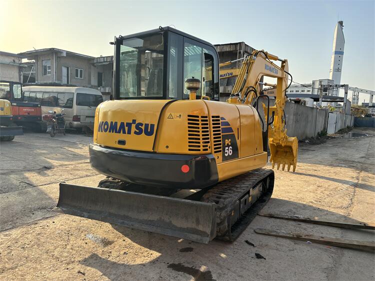 Used Komatsu Pc56-7 Excavator With Original Hydraulic Valve In Low Hours In Shanghai