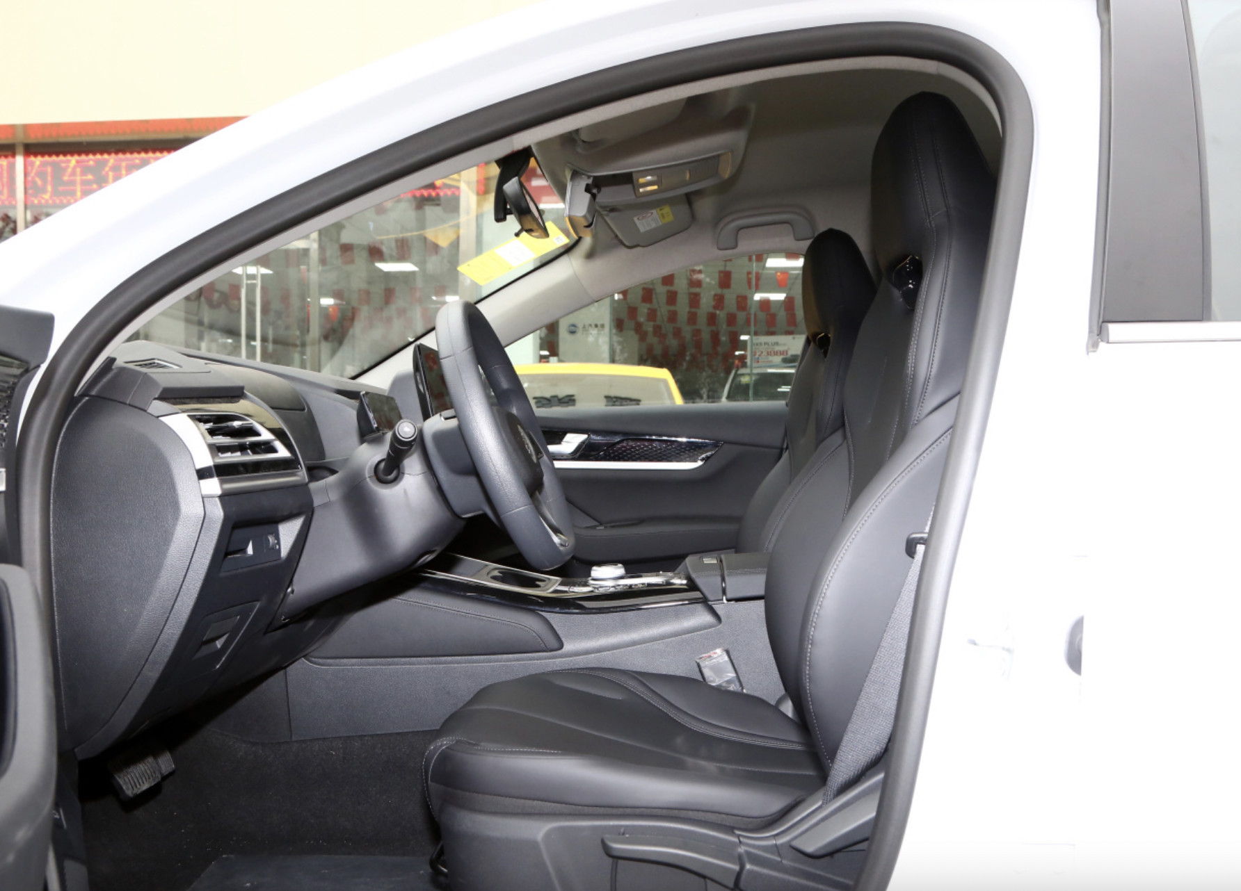 BYD Qin Plus 2021 EV500KM Honorable Version Hybrid Sedan