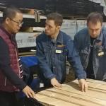 Arrow Grain Engineered Wood Veneer 2500-3100 MM Lengthened Size For Wall Panels
