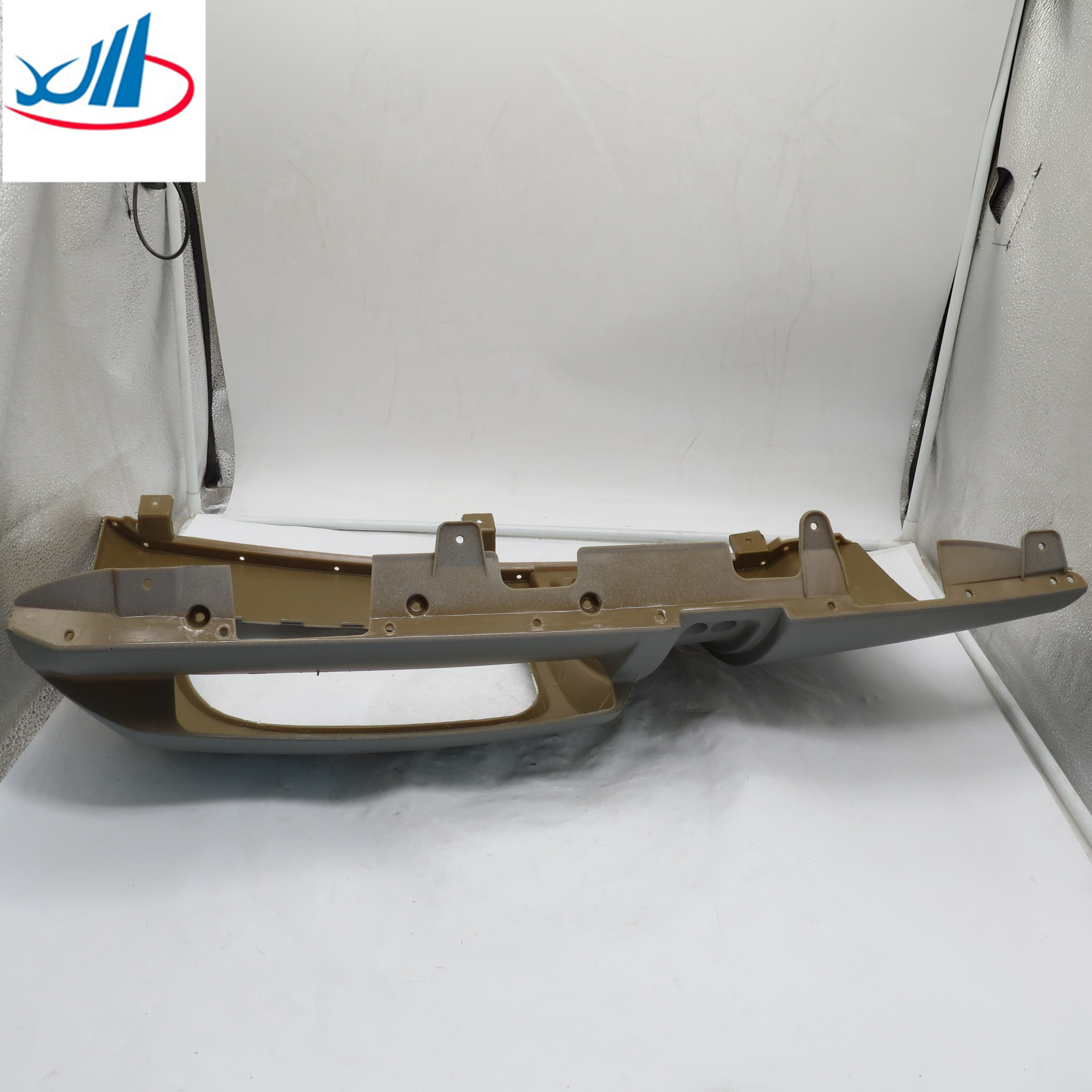 Lifan Trucks And Cars Auto Parts Right Corner Plate 1B24953104069
