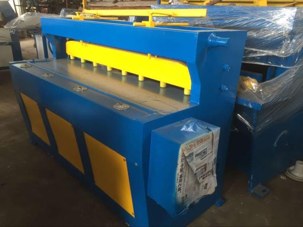 Buy cheap Electric metal sheet cutting machine Q11-2X1300 cutting thickness 2-4mm width:1000-2500mm from wholesalers