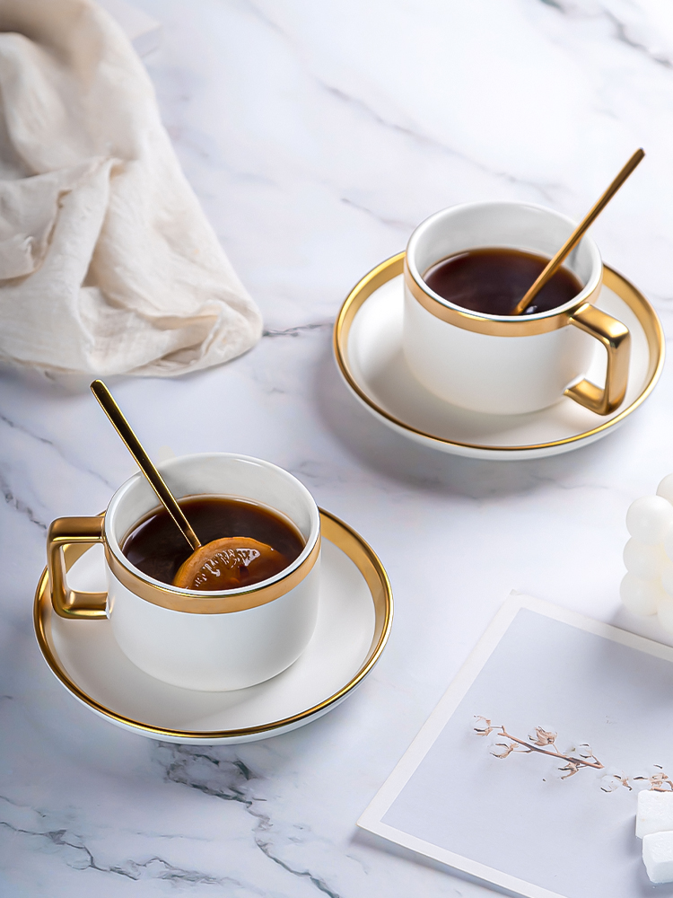 Matte White Ceramic Porcelain Coffee Tea Cups Saucers Sets With Gold Handle 250ml Volume