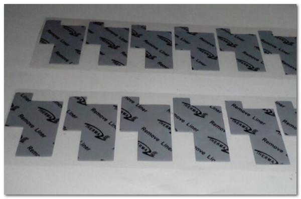RoHS Compliant Thermally Conductive Pad Silicone Rubber 20shore00 For Electronic