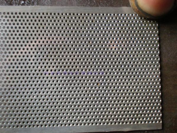 Buy cheap Slotted perforated metal sheet/stainless steel Slotted punched mesh from wholesalers