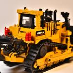 HUINA CAT D10T2 Alloy Bulldozer Model | 1/50 Scale Metal Track Collectible