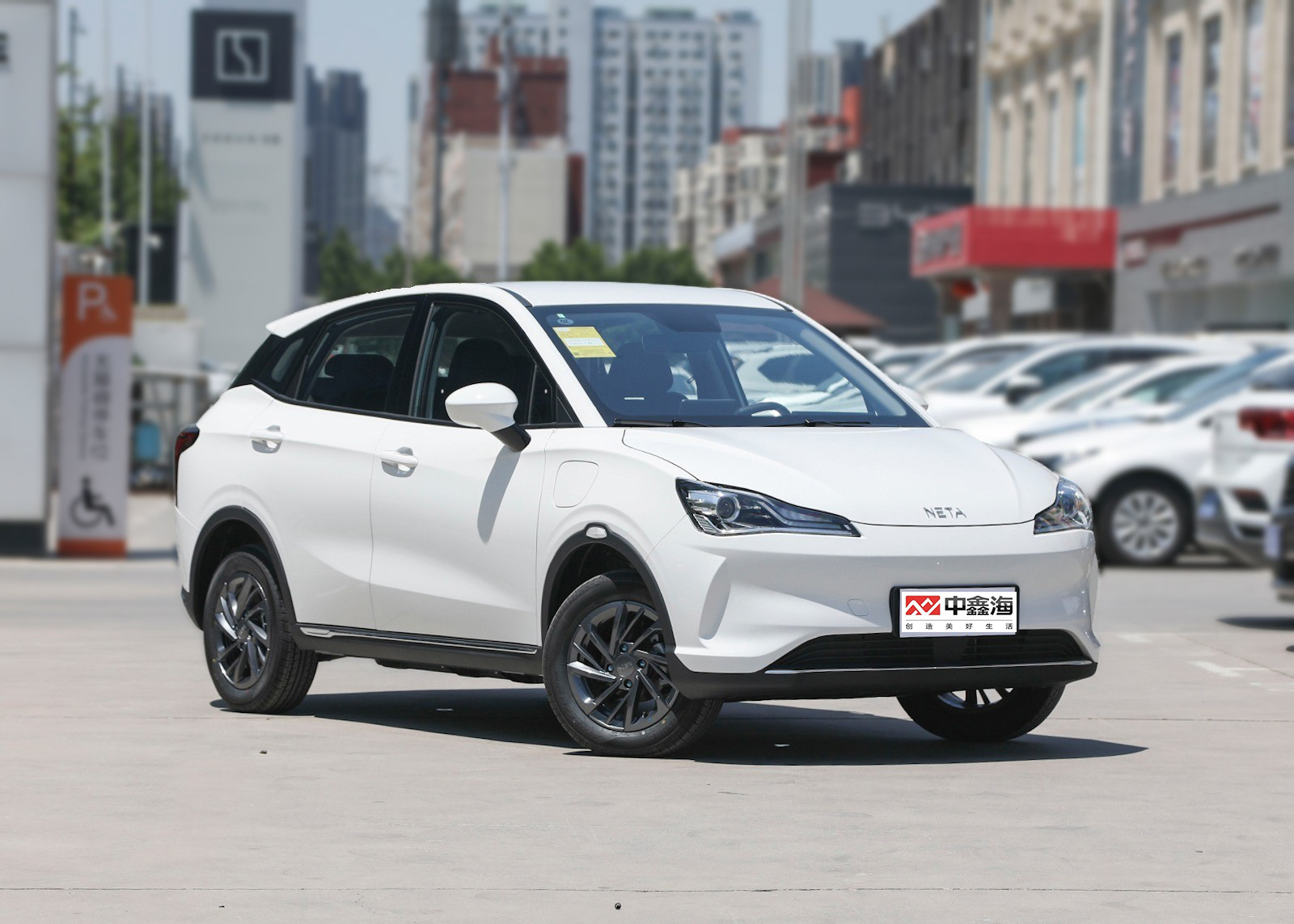 Promotion Low Price High Speed High-end Elec New Energy Electric Car Nezha V 2022 Tide 300 Lite Ternary Lithium