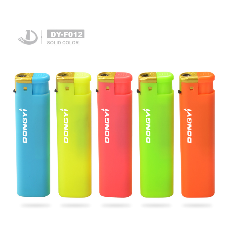 Factory Manufacture Competitive Price Electronic Windproof Lighter Selling Best in Europe Market