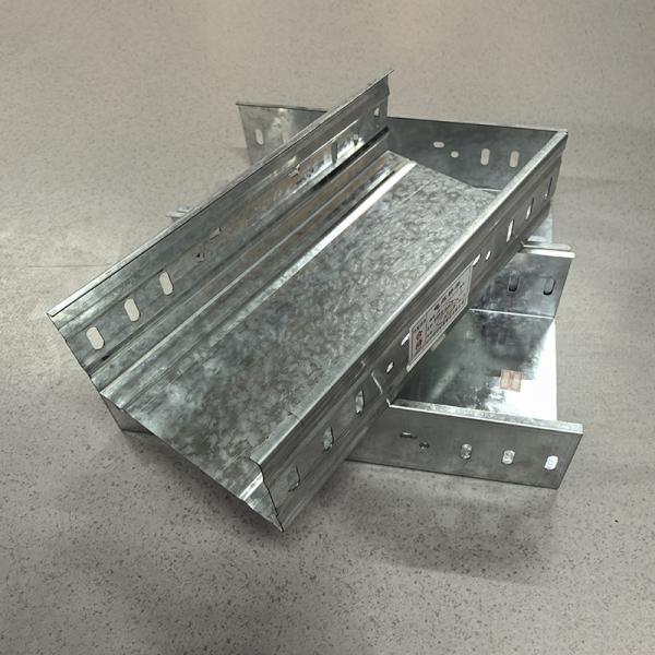 Silver Steel Cable Tray For Wall Mounted Or Ceiling Mounted Silver Installation