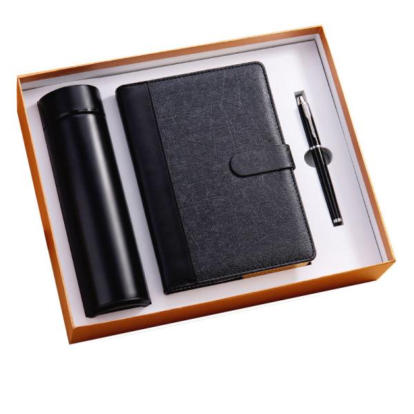 Buy cheap Reusable PU Luxury Notebook And Pen Set , Multifunctional Luxury Corporate Gifts from wholesalers
