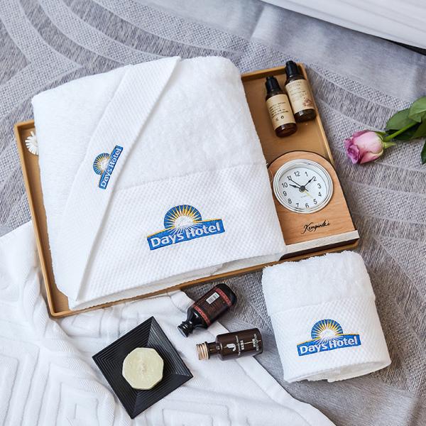 Buy cheap Spa Gym Soft Luxury Bath Towels , White Cotton Bath Towels For Hotel Adults from wholesalers
