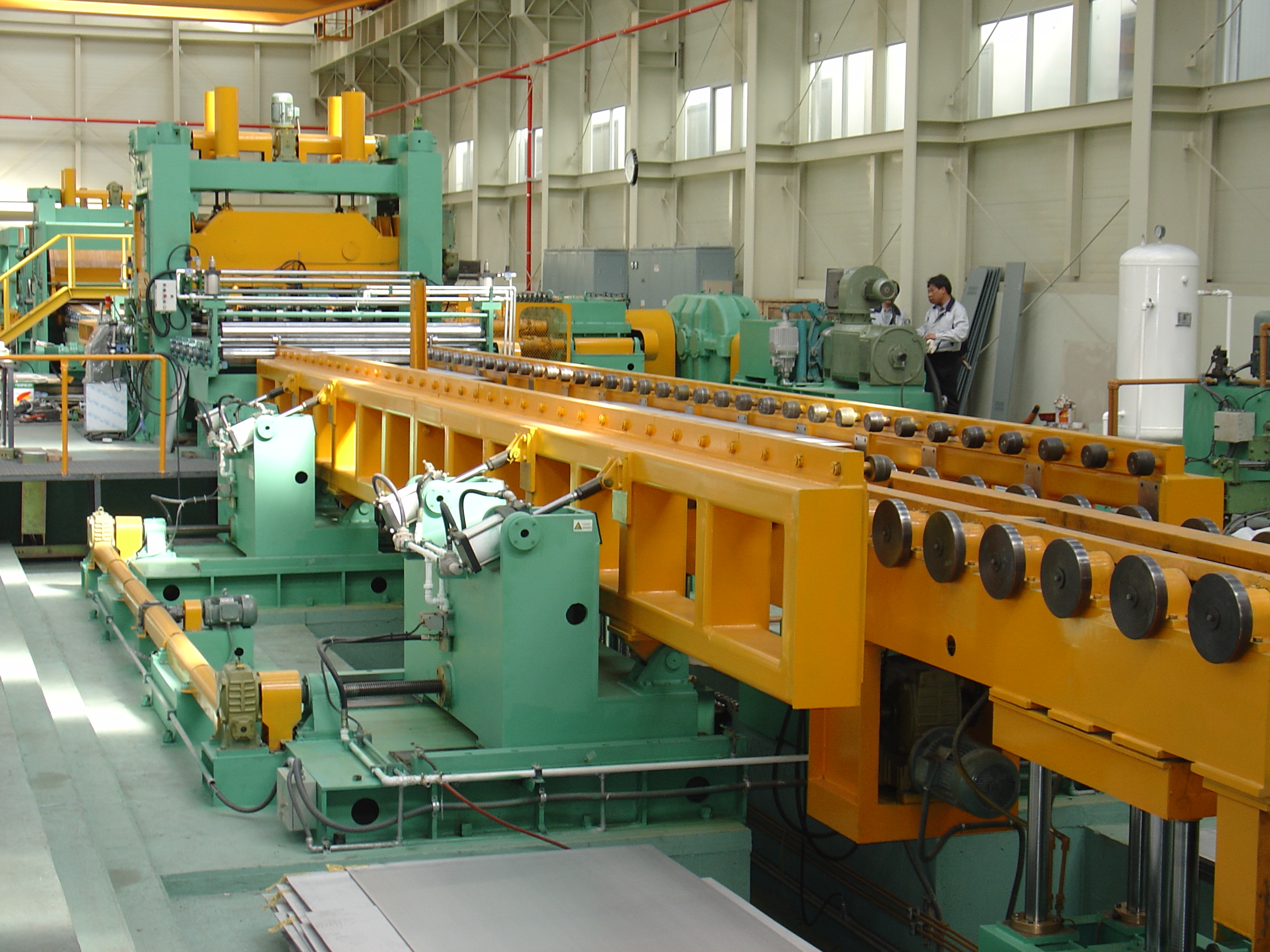 Metal Mold Remote Monitoring PLC Horizontal Boring-Milling Machine 700mm Table Travel